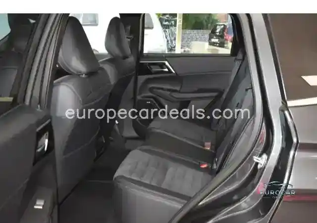 Mitsubishi Plug-in Hybrid Outlander