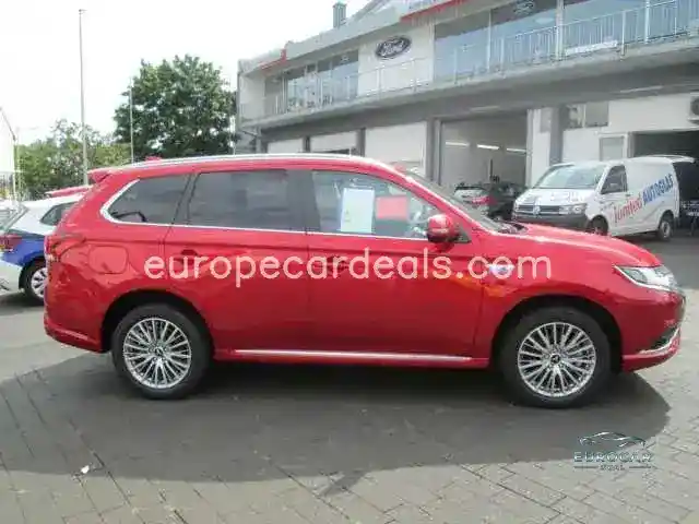 Mitsubishi Plug-in Hybrid Outlander
