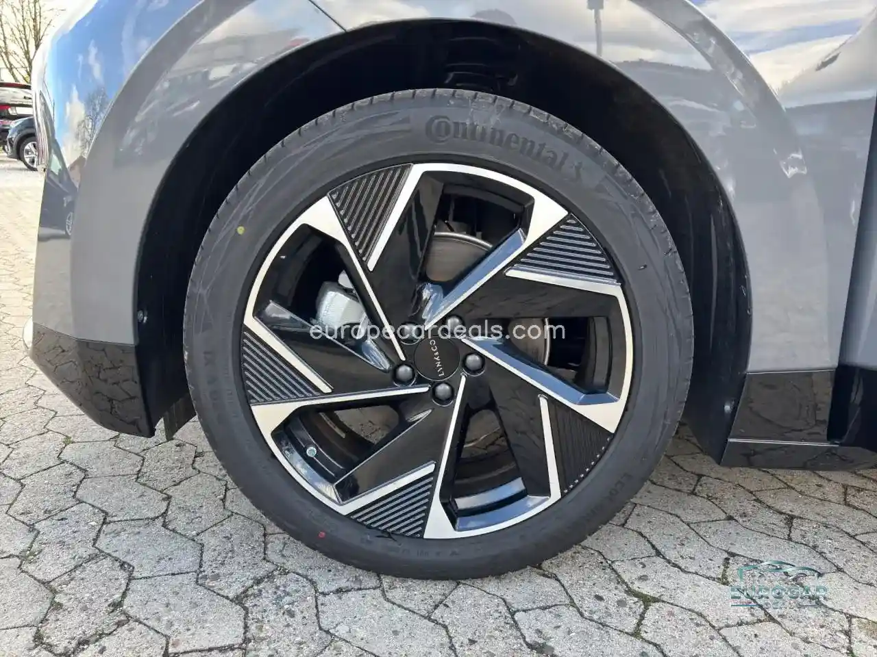 Lynk&Co 02