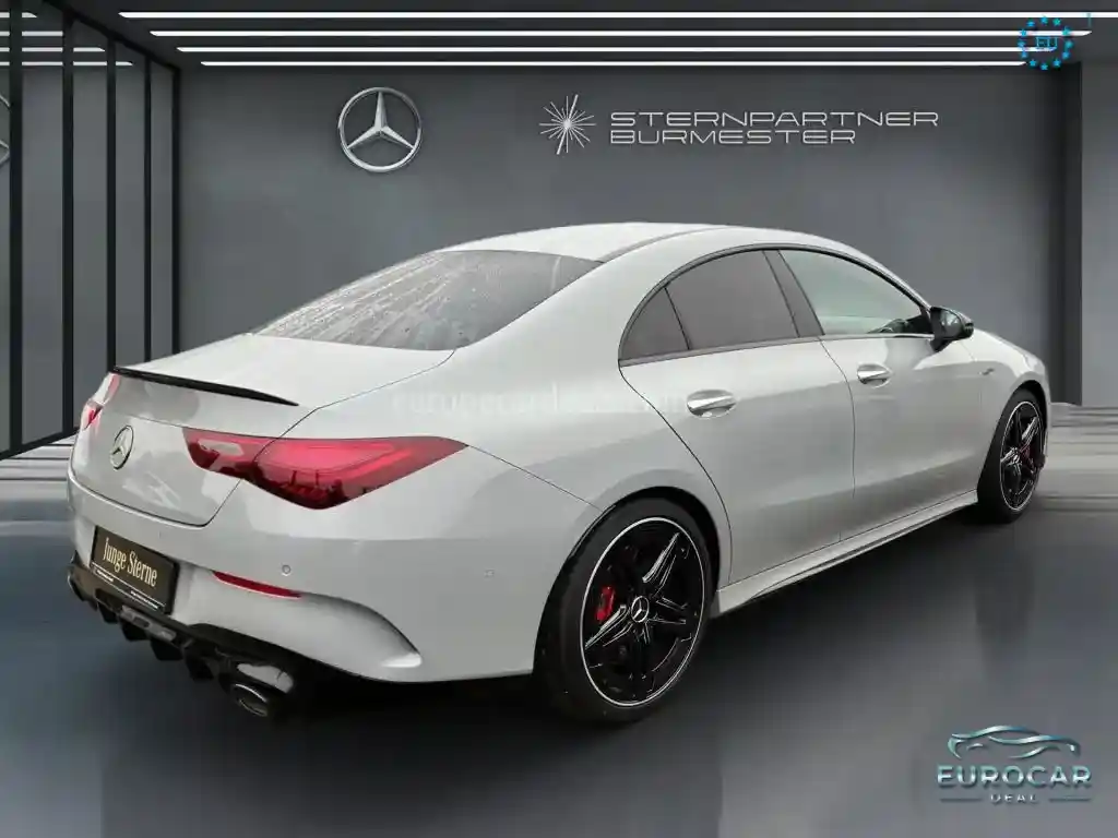 Mercedes-Benz CLA 35 AMG