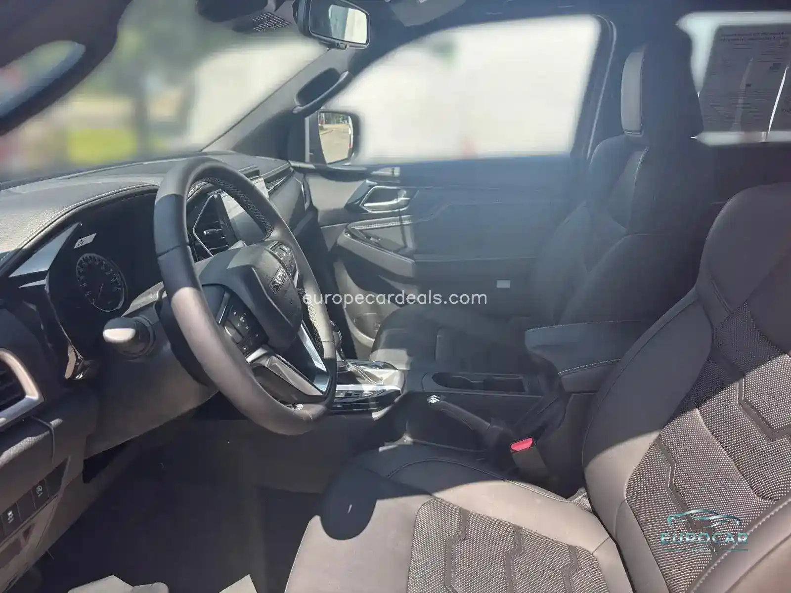 Double Cab 4WD AT Automatik – V-Cross
