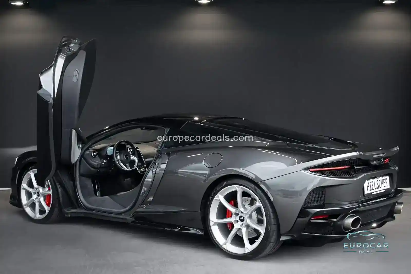 McLaren GT
