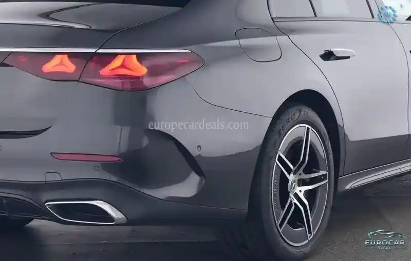 Mercedes-Benz E 300