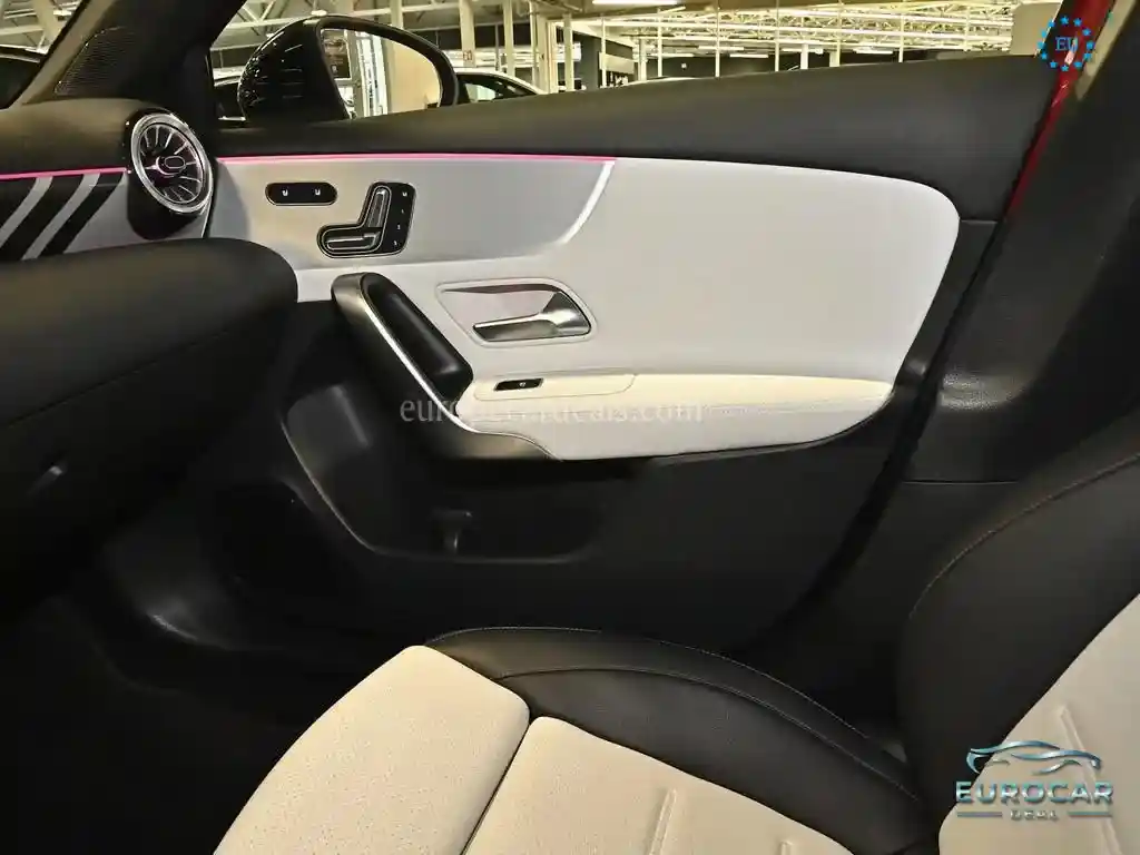 Mercedes-Benz A 35 AMG