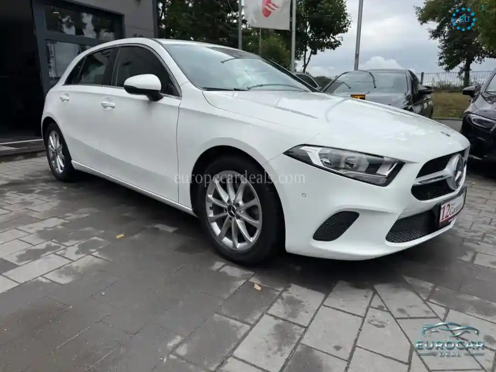 Mercedes-Benz A 220