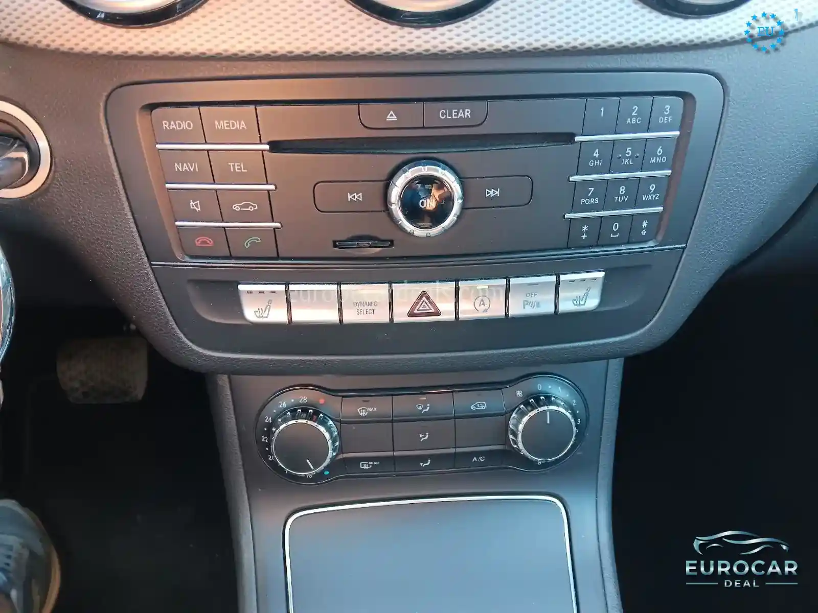 Mercedes-Benz B 180