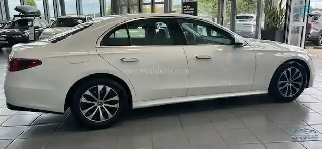 Mercedes-Benz E 200