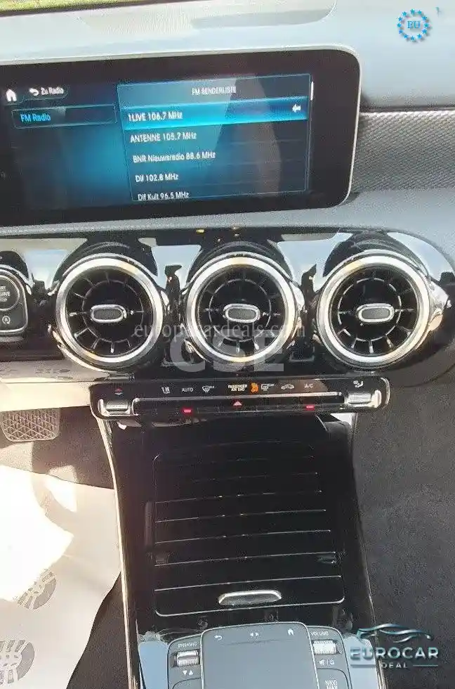 Mercedes-Benz A 220