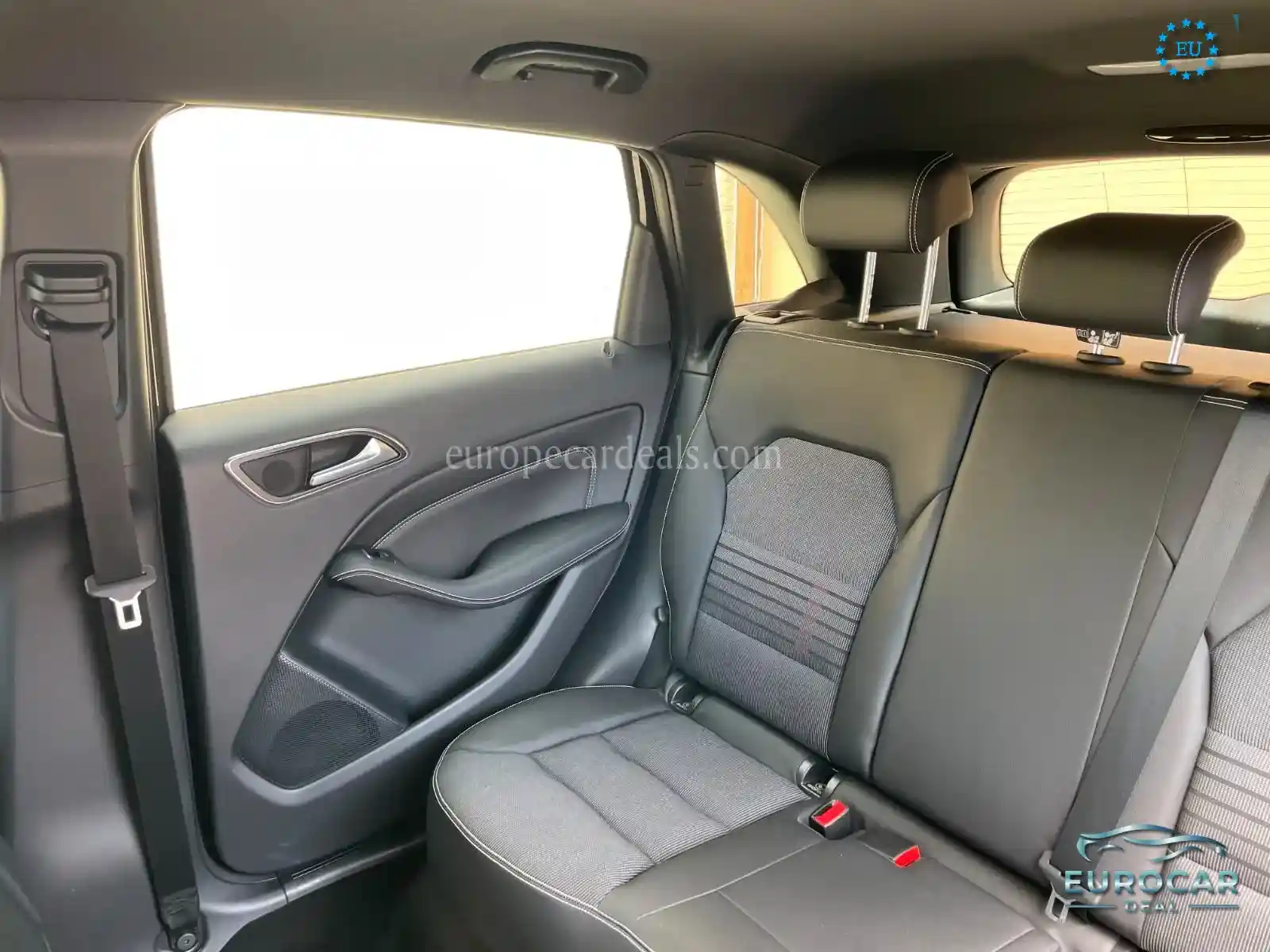Mercedes-Benz B 180