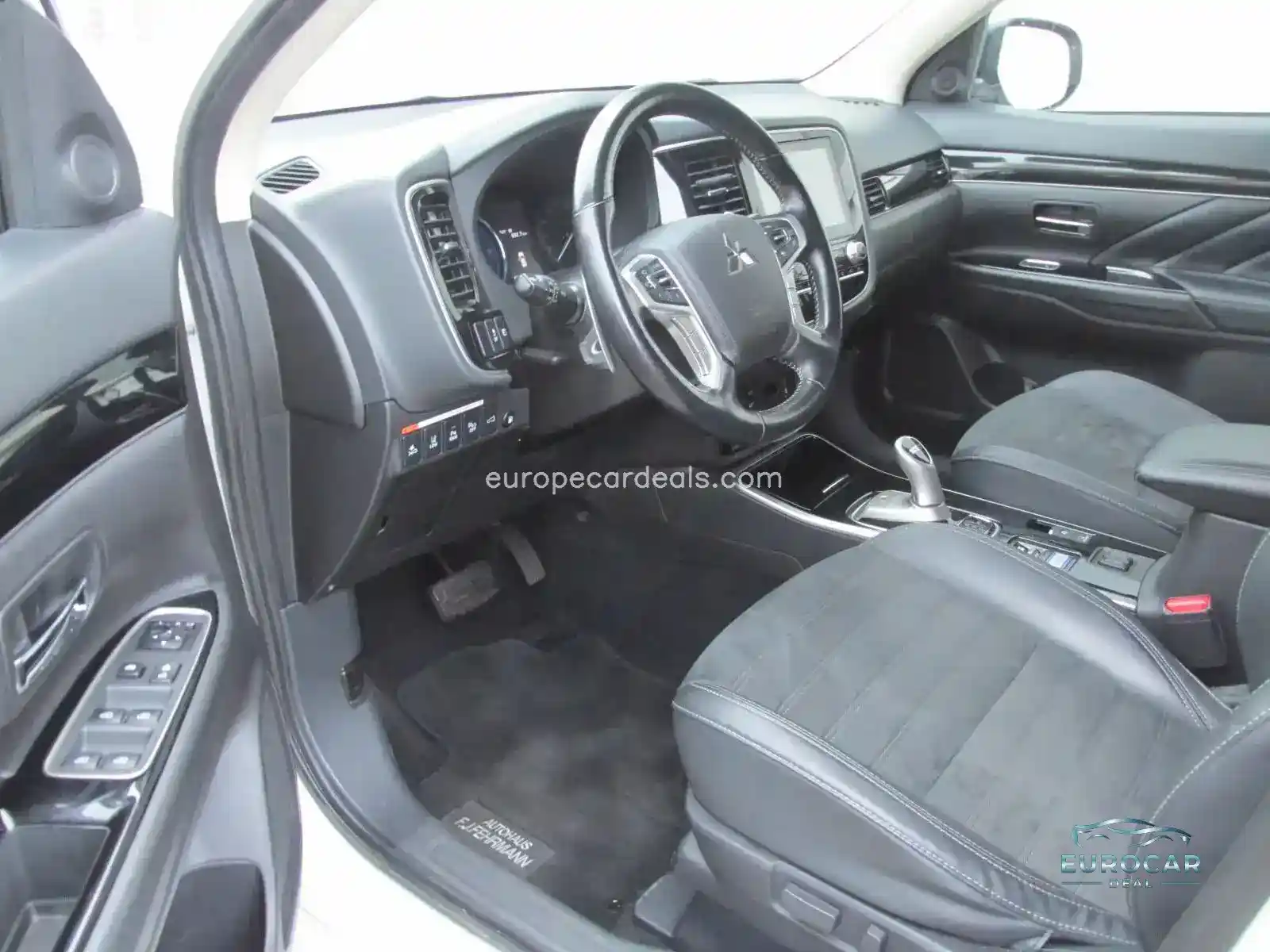 Mitsubishi Plug-in Hybrid Outlander