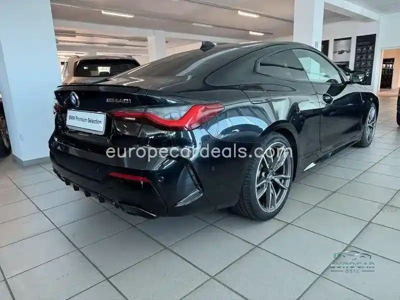 BMW M140i