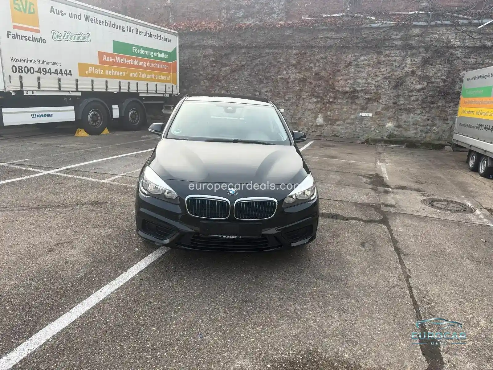 BMW 225