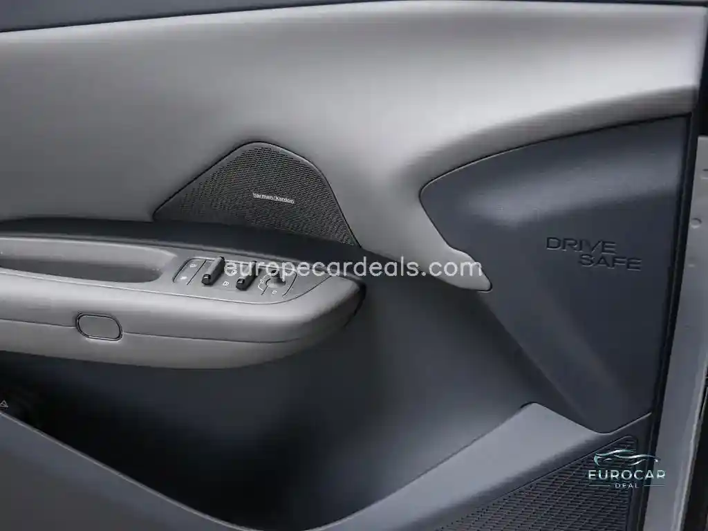 Lynk&Co 02