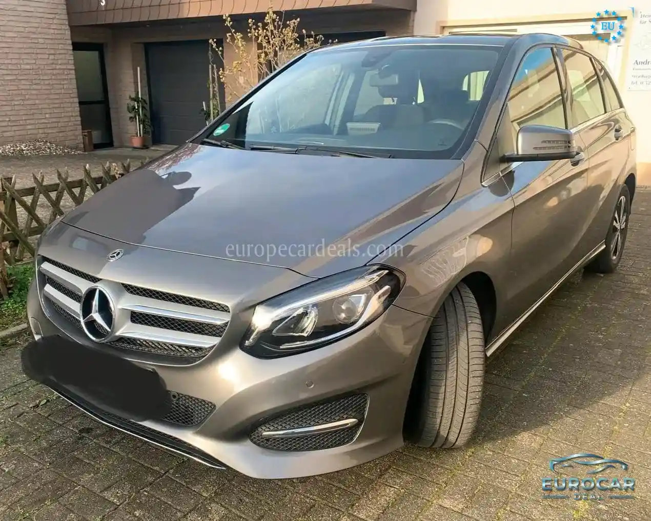 Mercedes-Benz B 180