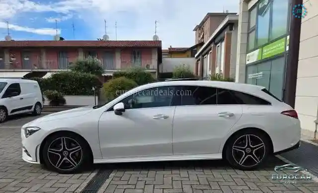 Mercedes-Benz CLA 200 Shooting Brake