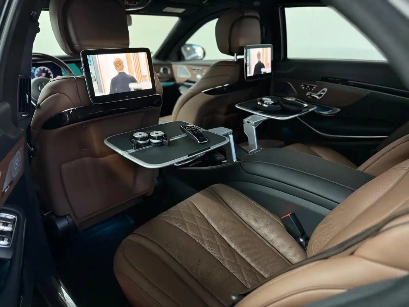 Mercedes-Benz S 600