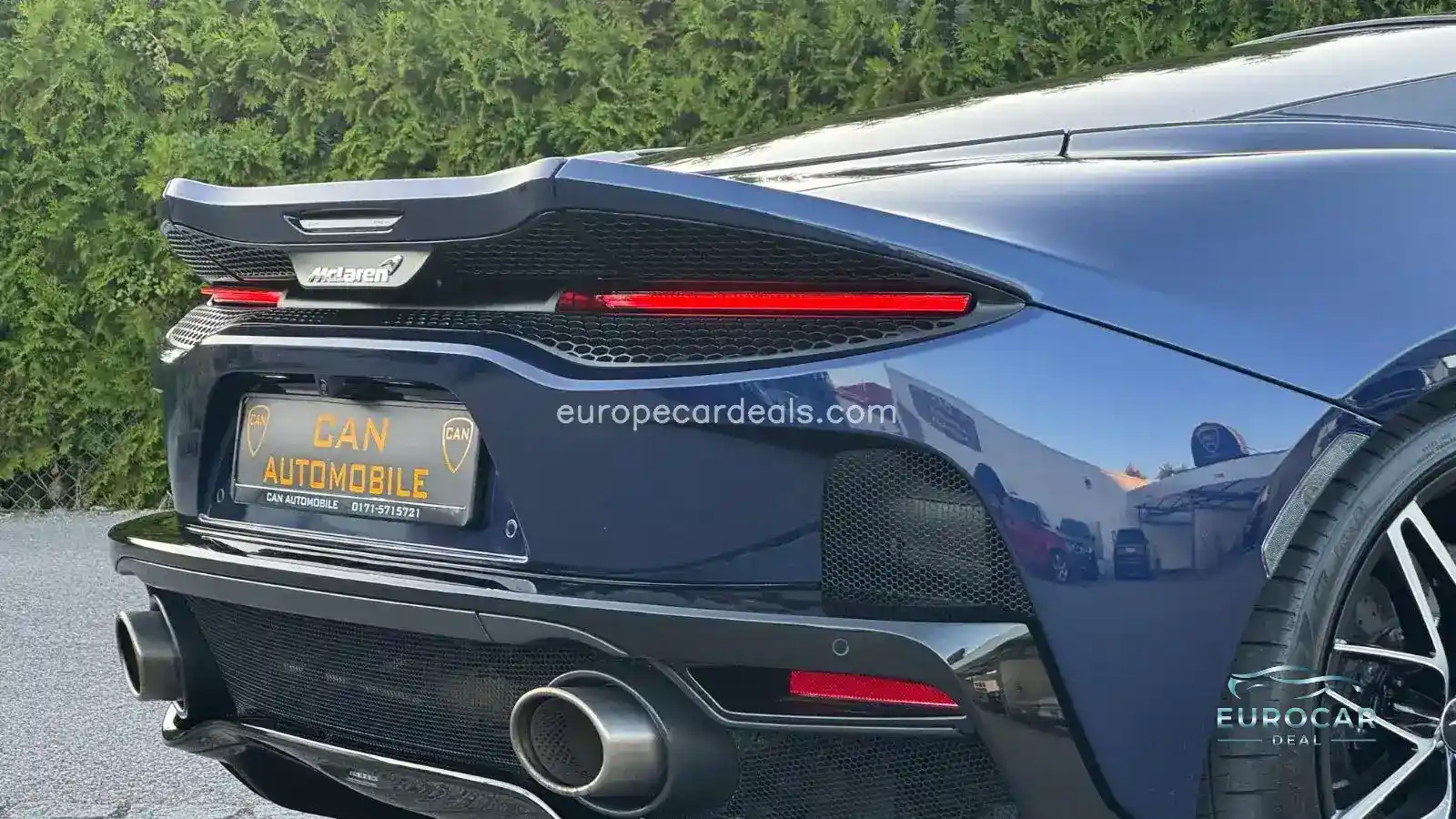 McLaren GT