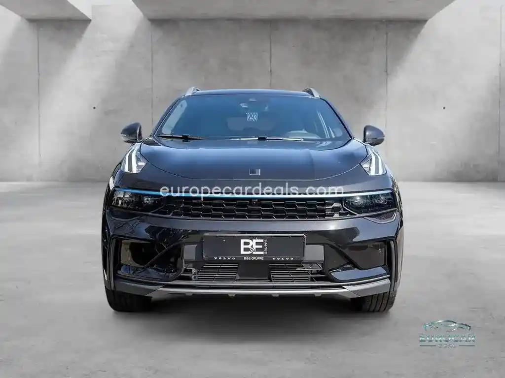 Lynk&Co 01