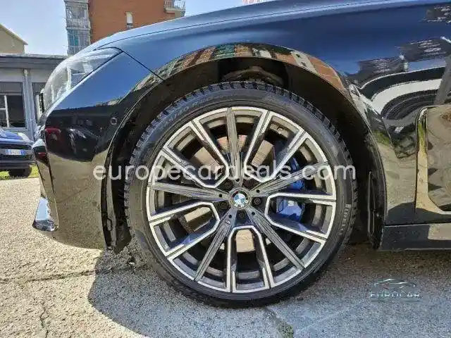 BMW 740