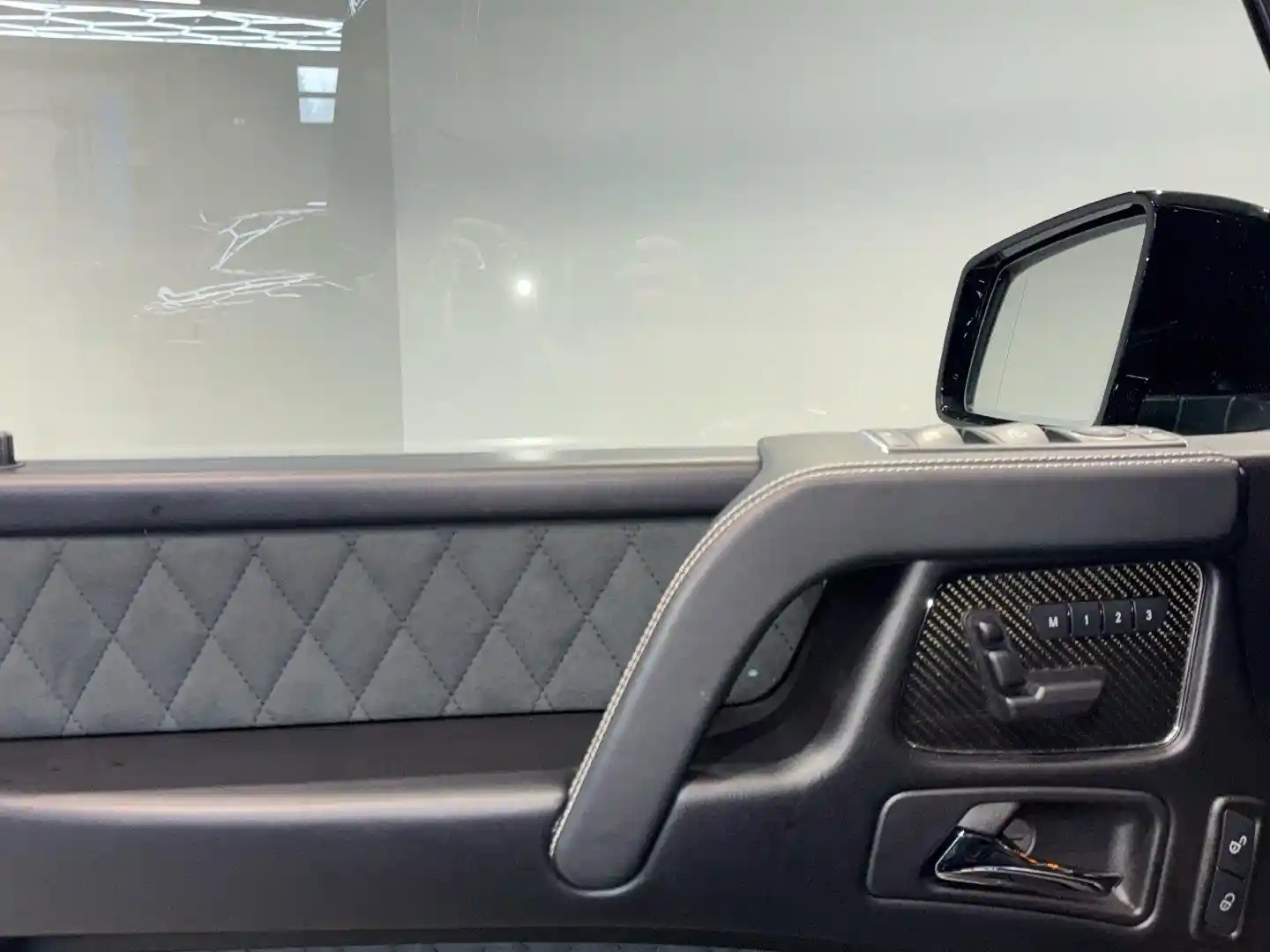 Mercedes-Benz G 500