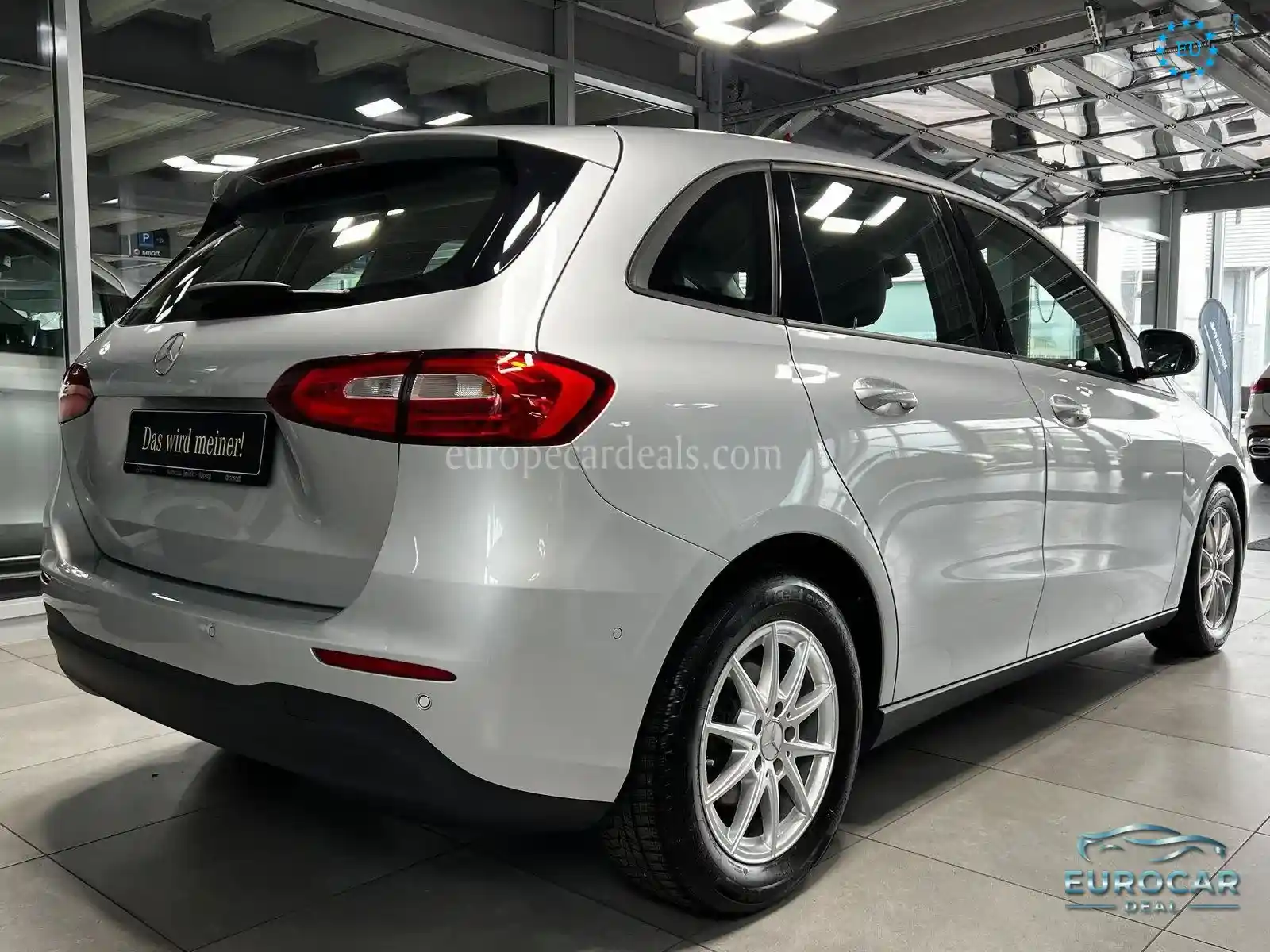 Mercedes-Benz B 180