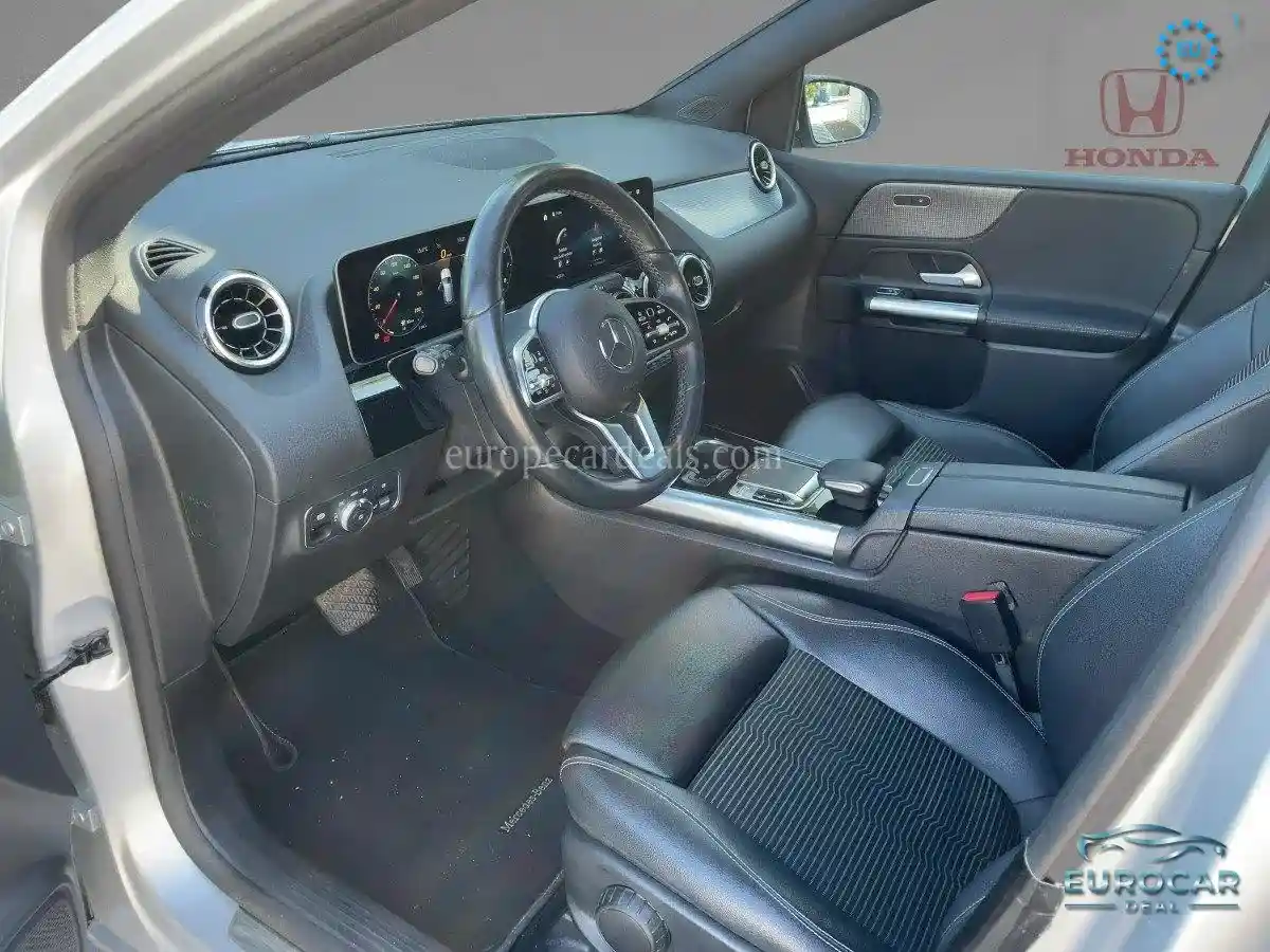 Mercedes-Benz B 220