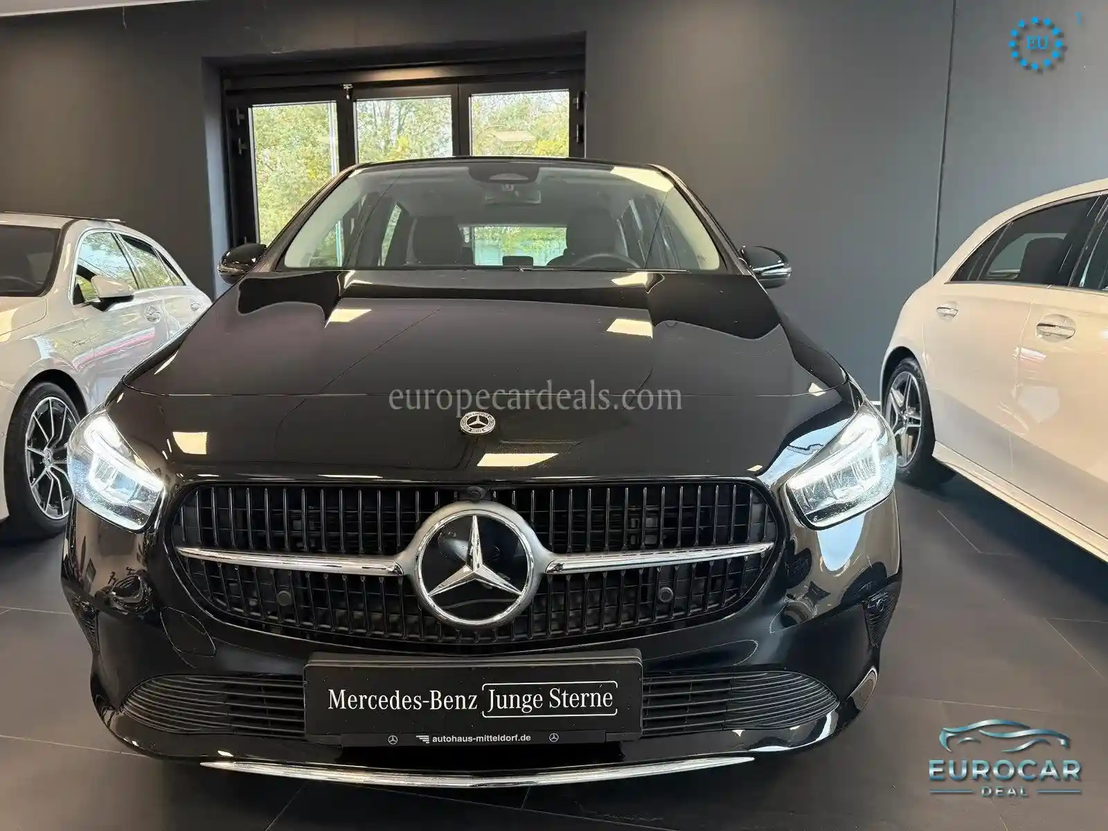 Mercedes-Benz B 180