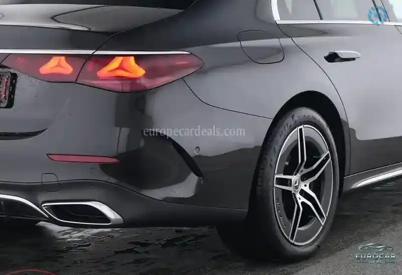 Mercedes-Benz E 300