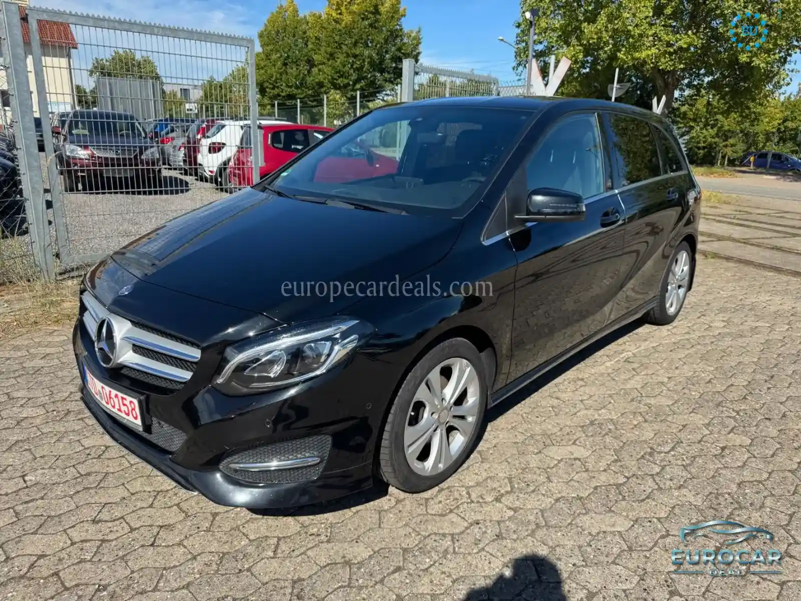 Mercedes-Benz B 180