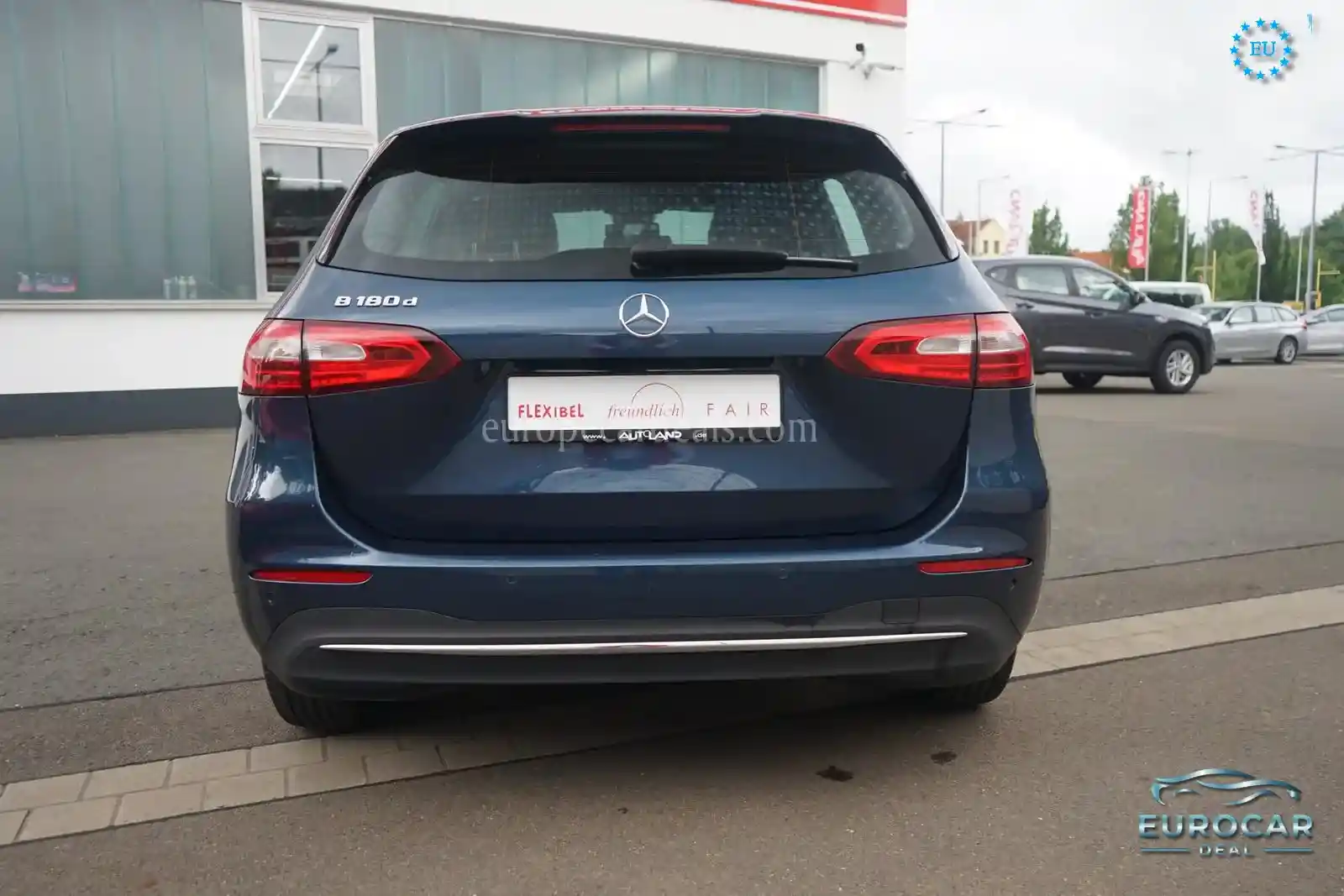 Mercedes-Benz B 180
