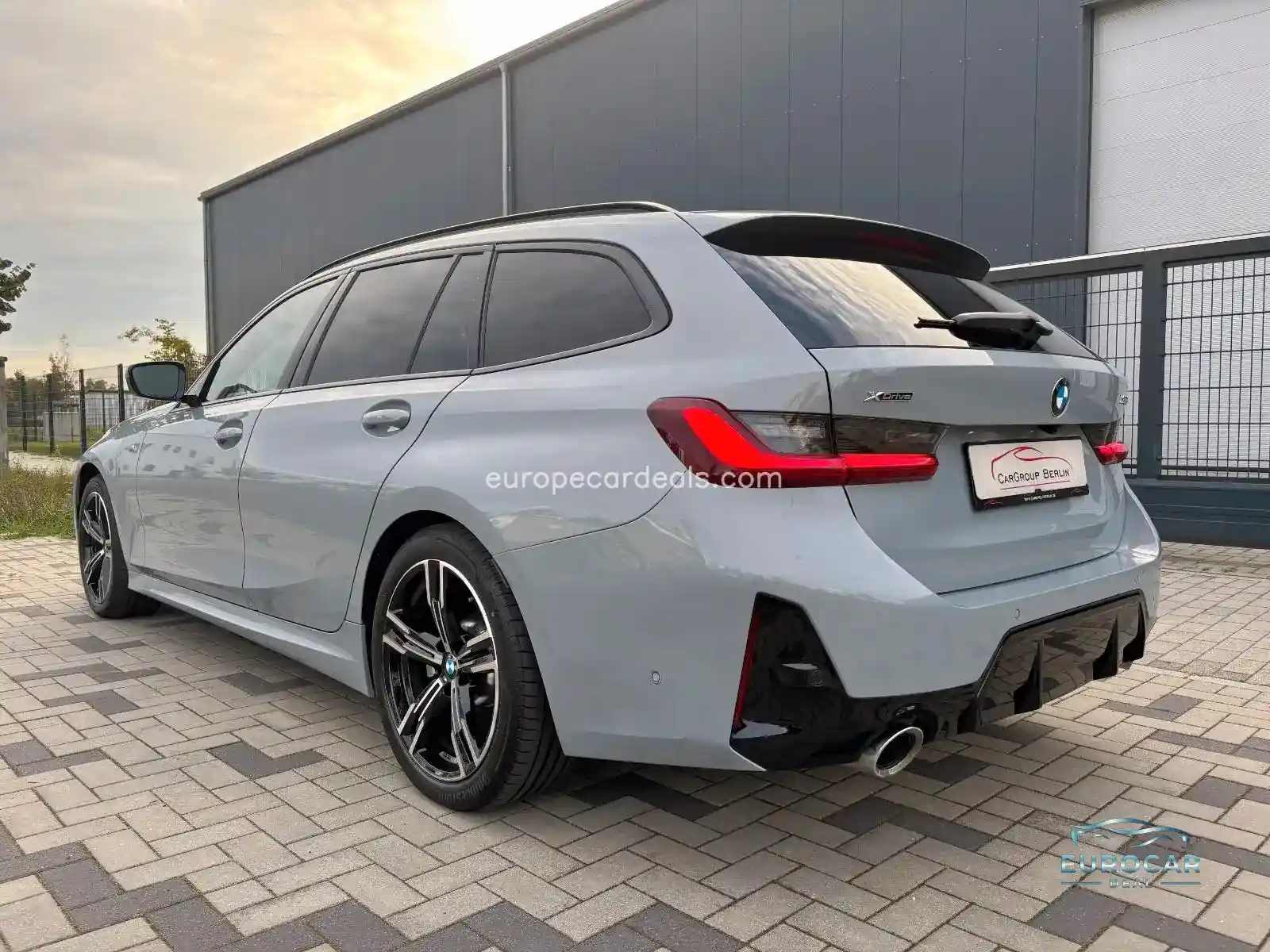BMW 330