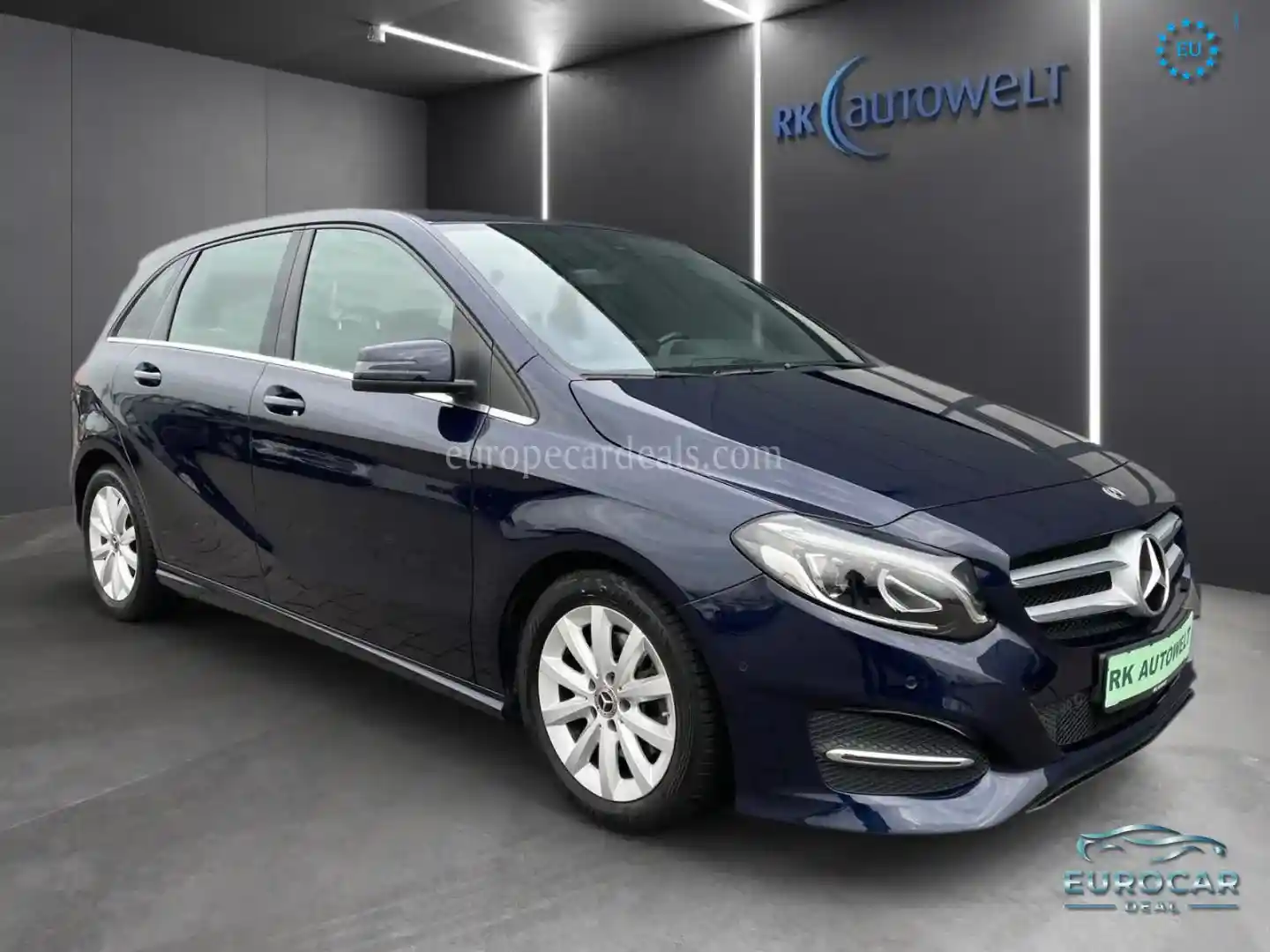 Mercedes-Benz B 180