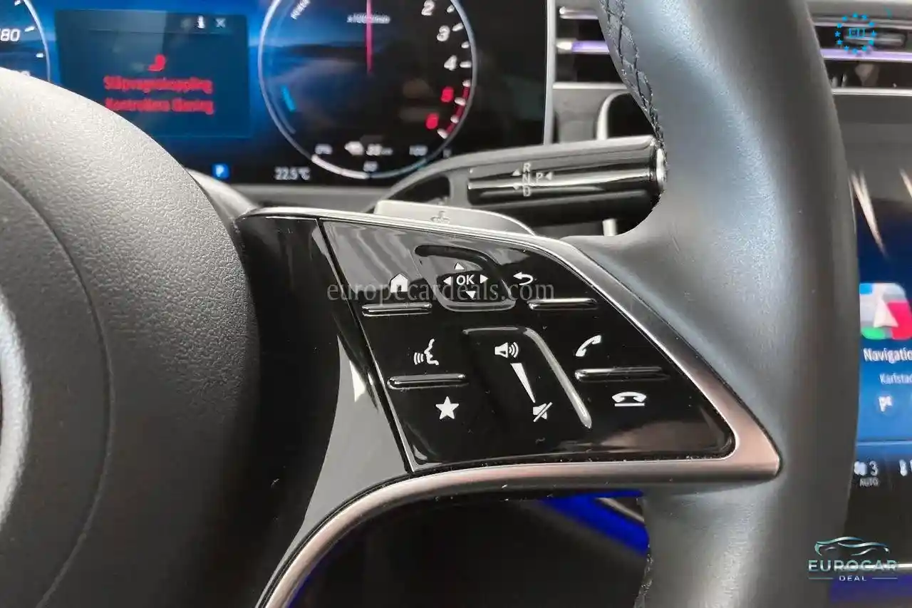 Mercedes-Benz E 300