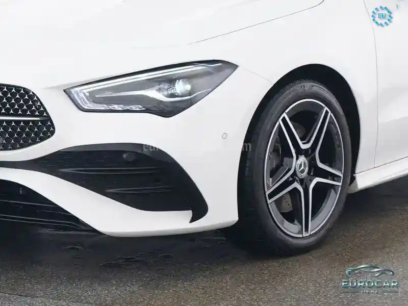 Mercedes-Benz CLA 200