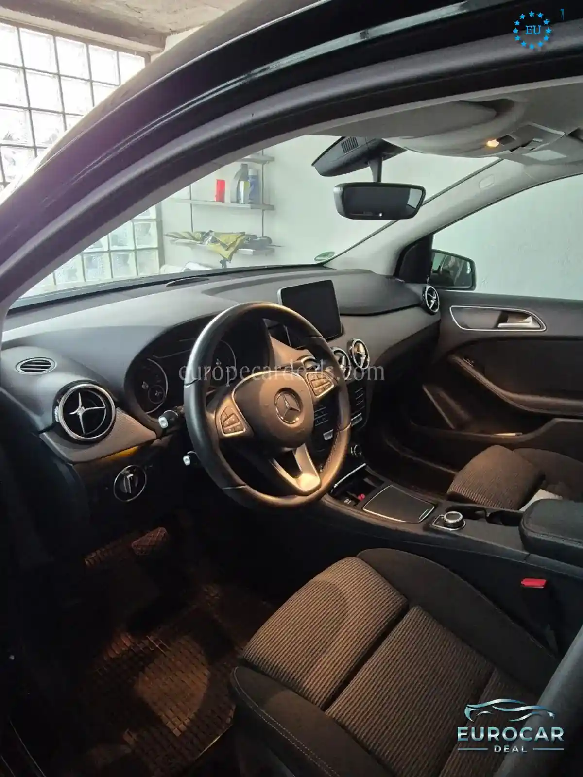 Mercedes-Benz B 200