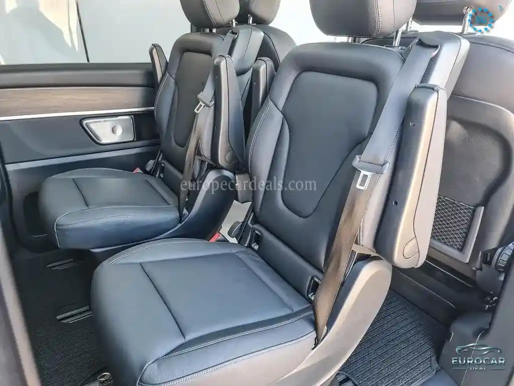 Mercedes-Benz V 250