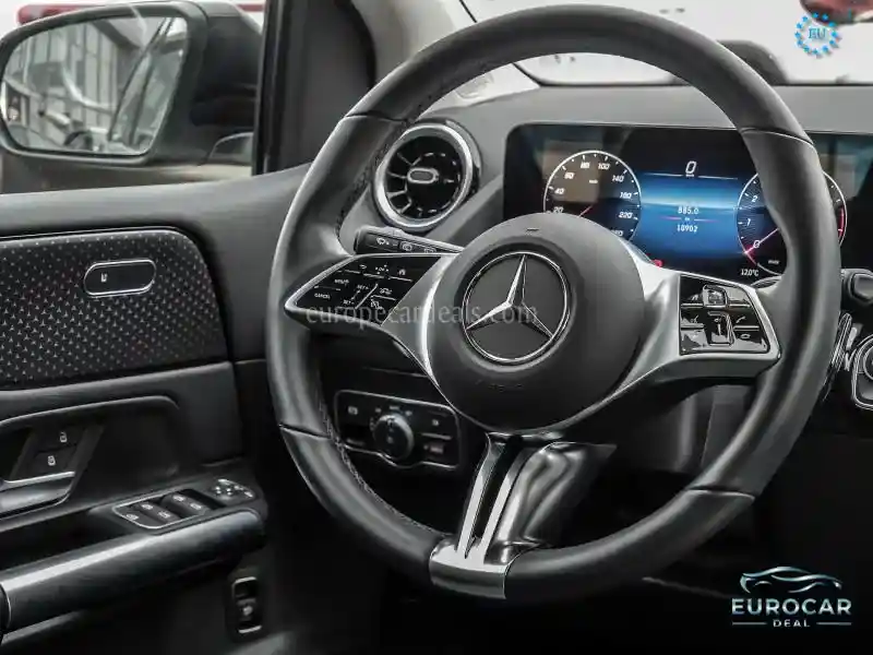 Mercedes-Benz B 200