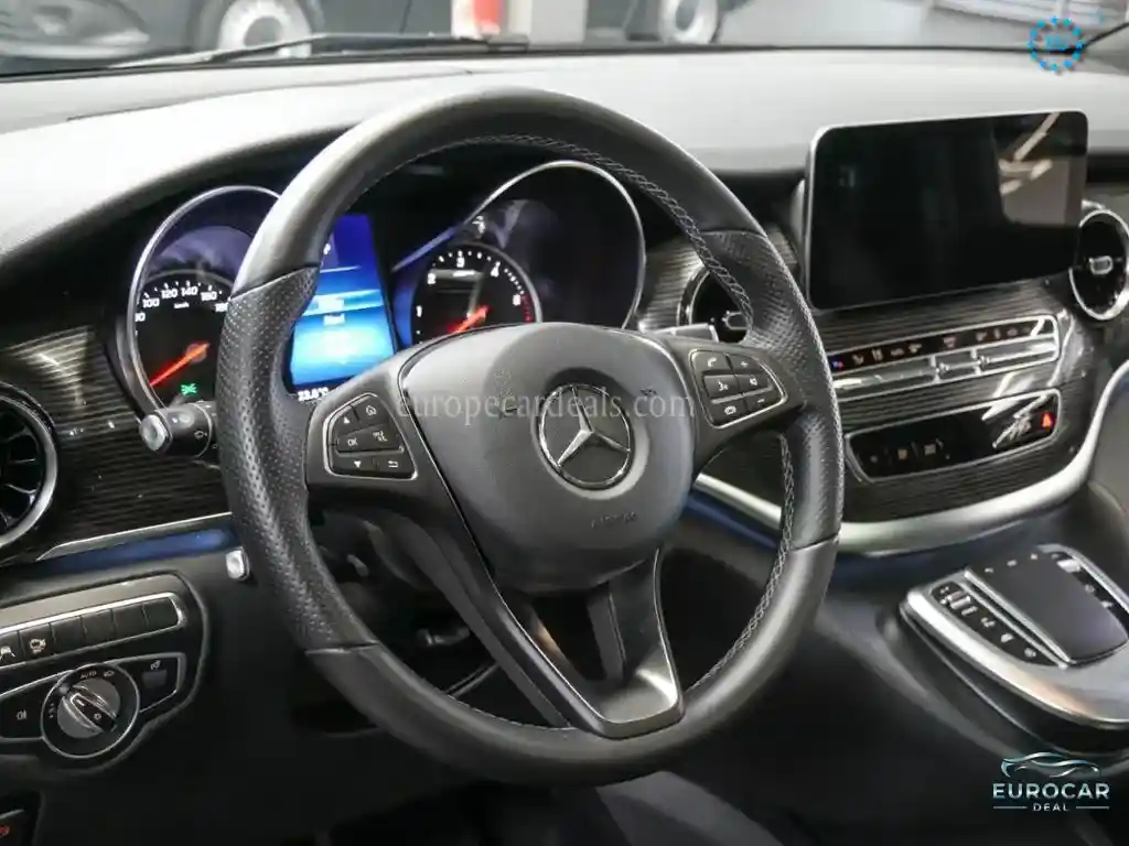 Mercedes-Benz V 250