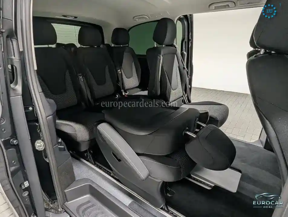 Mercedes-Benz V 250