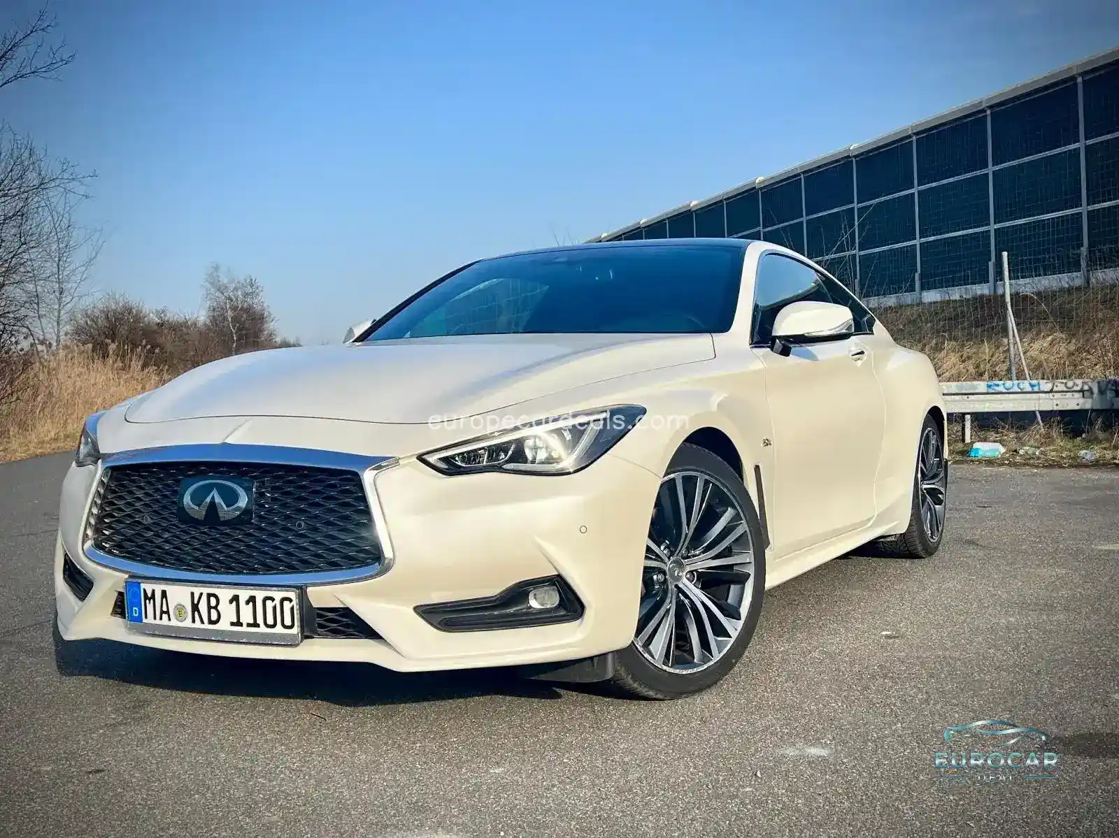 Infiniti Q60