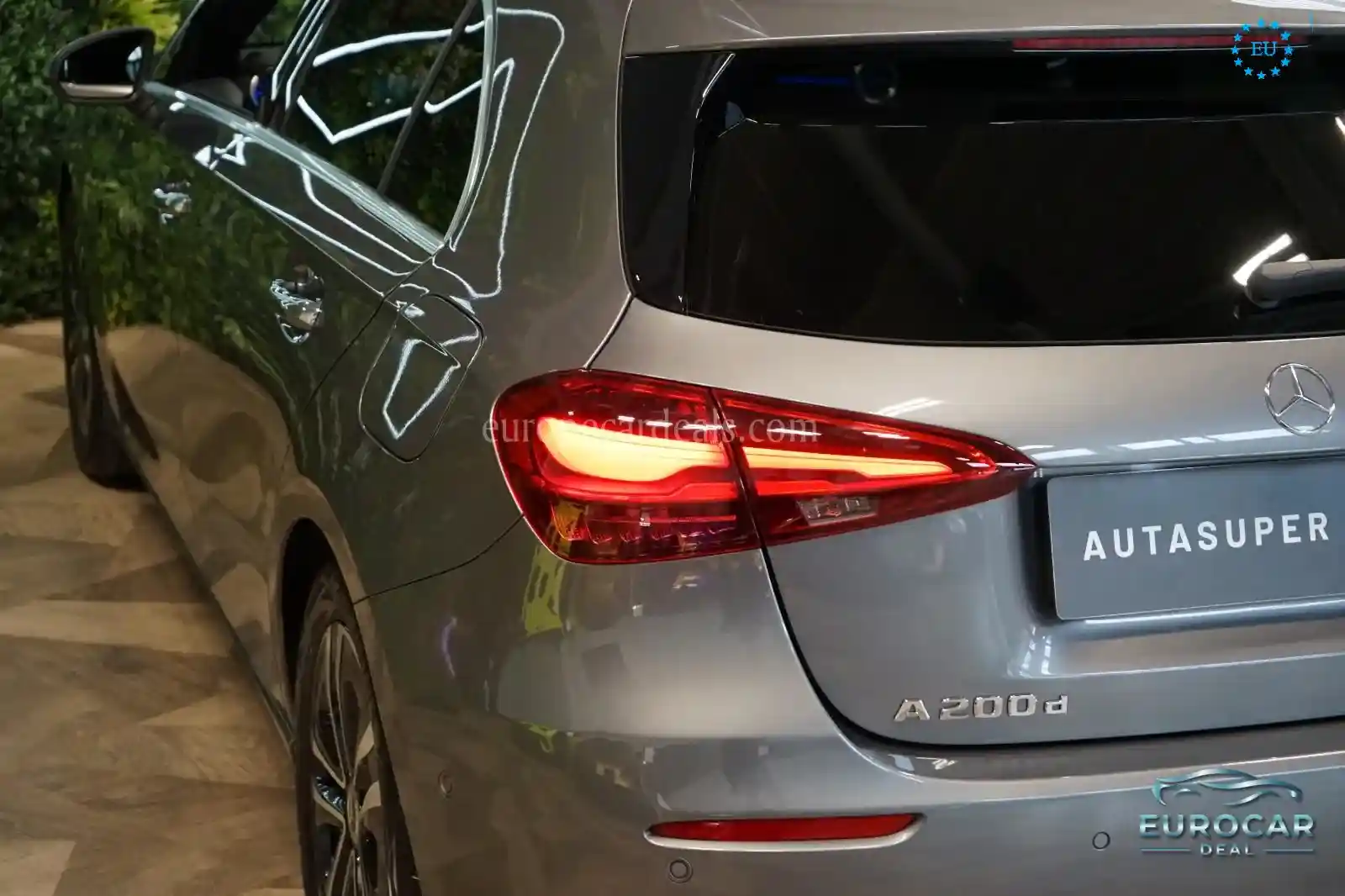 Mercedes-Benz A 200