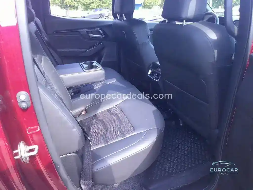 Double Cab 4WD Autm. V-Cross