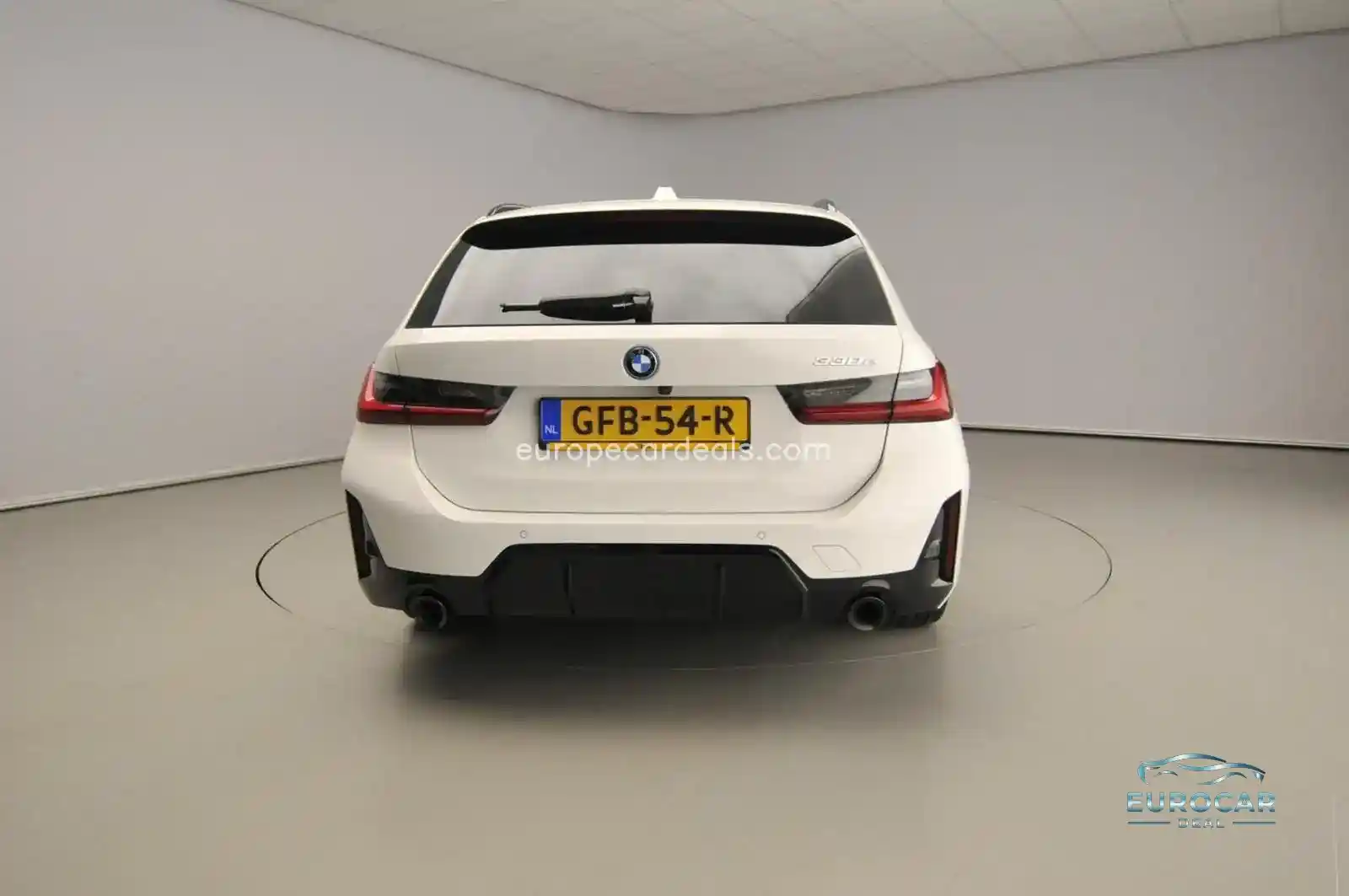 BMW 330