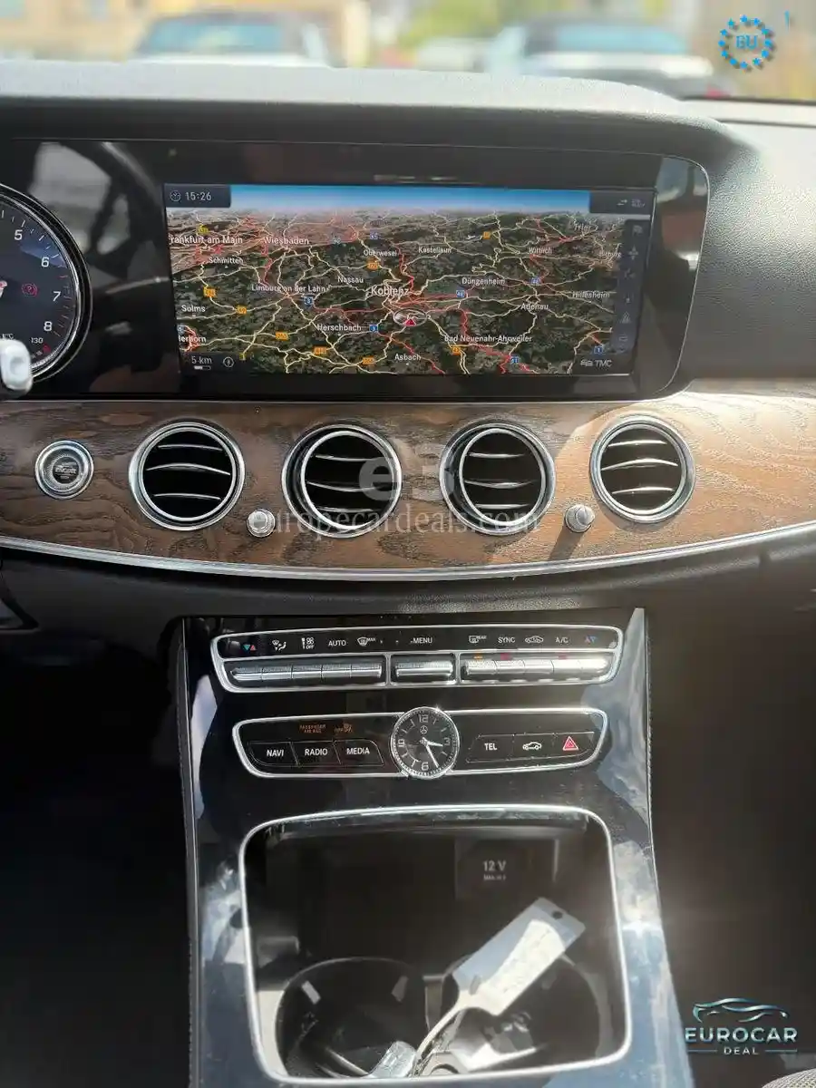 Mercedes-Benz E 400