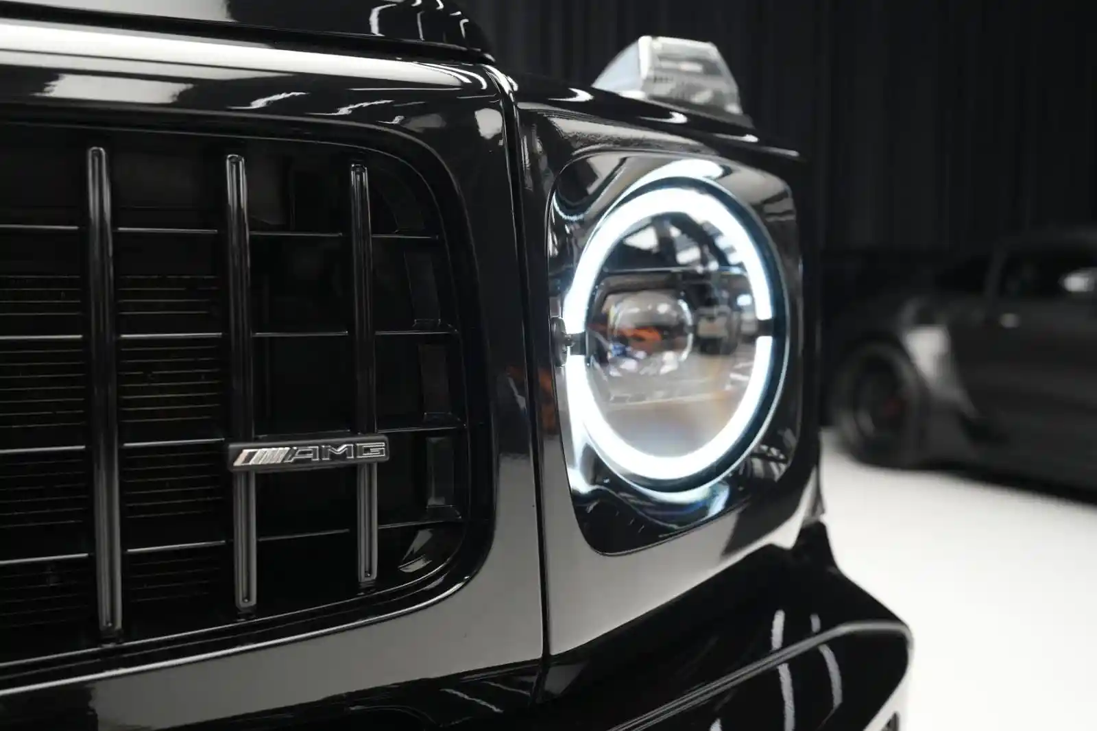 Mercedes-Benz G 500