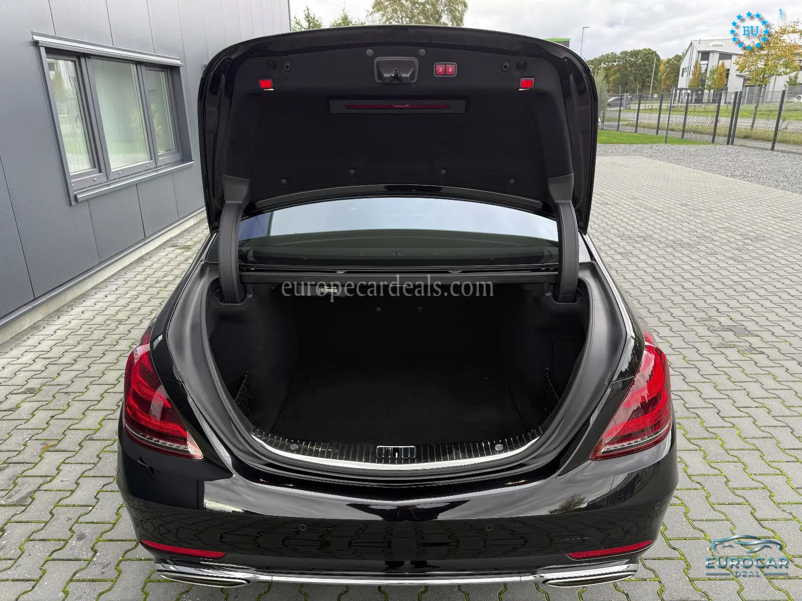 Mercedes-Benz S 560