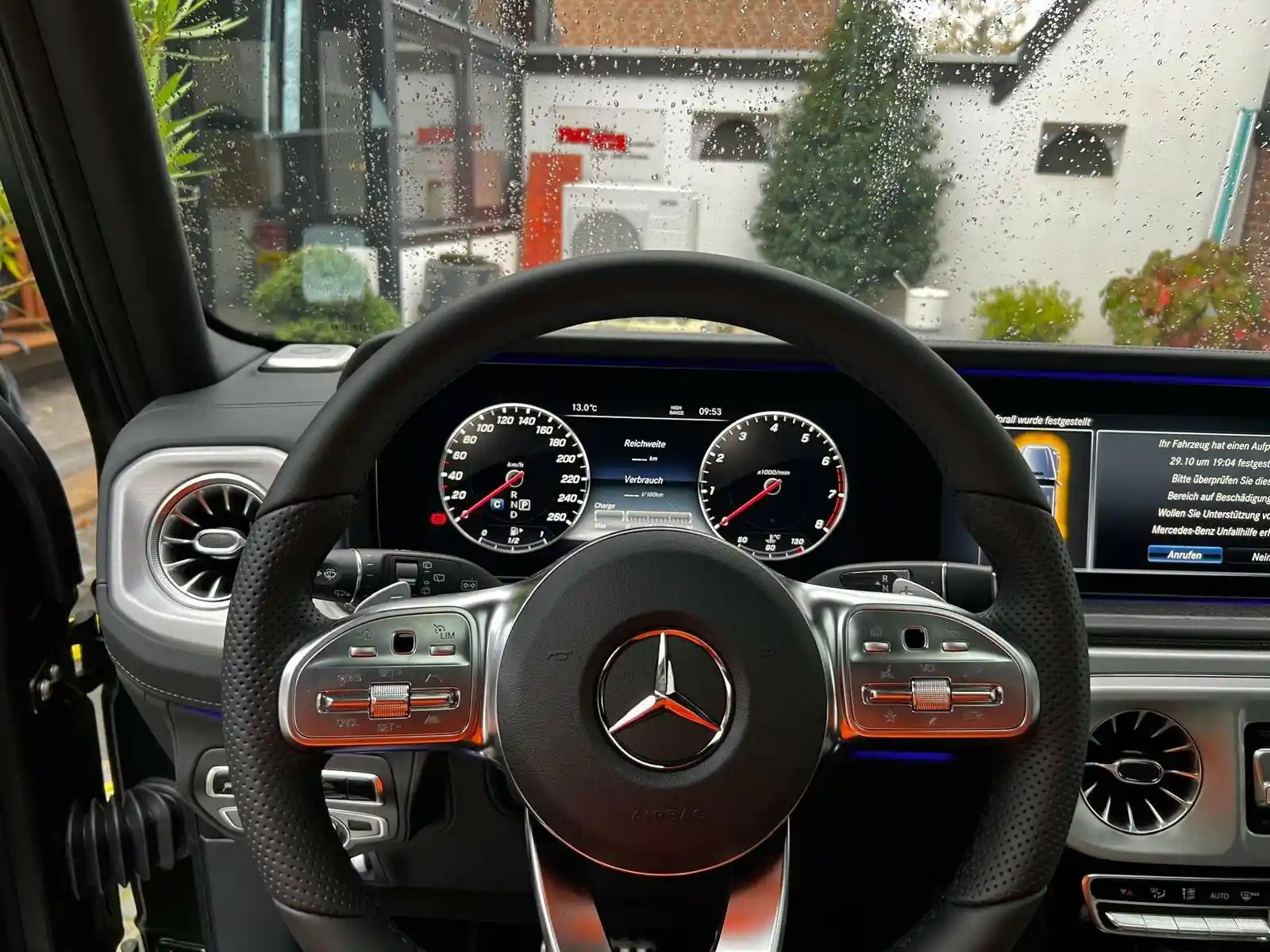 Mercedes-Benz G 500