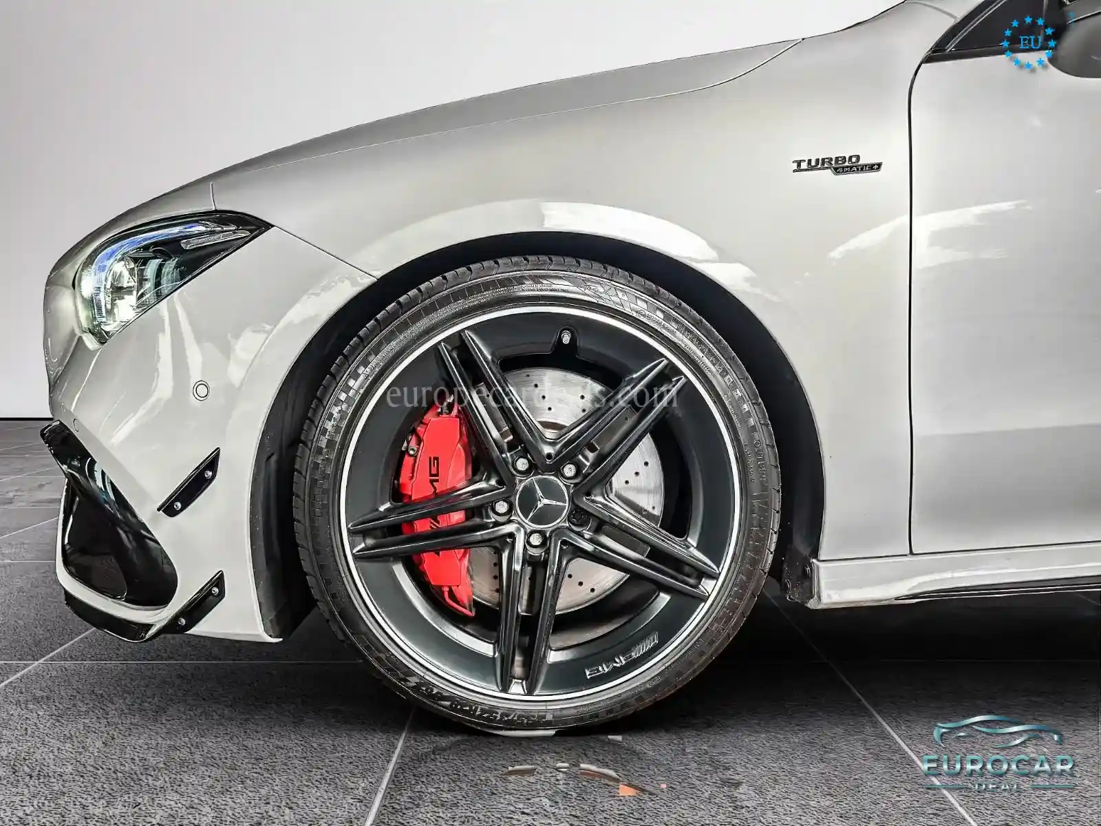 Mercedes-Benz CLA 45 AMG