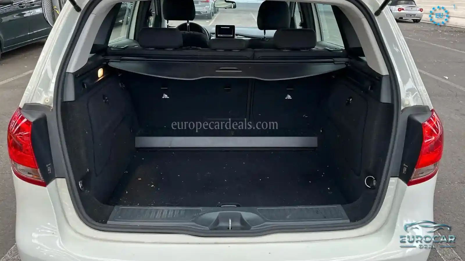 Mercedes-Benz B 180