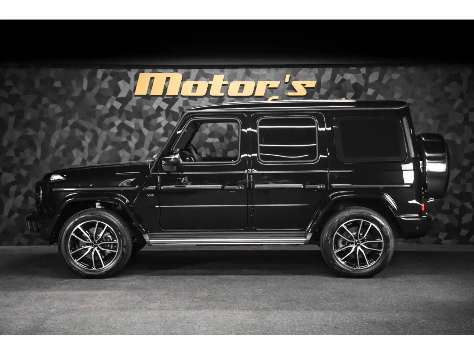 Mercedes-Benz G 500